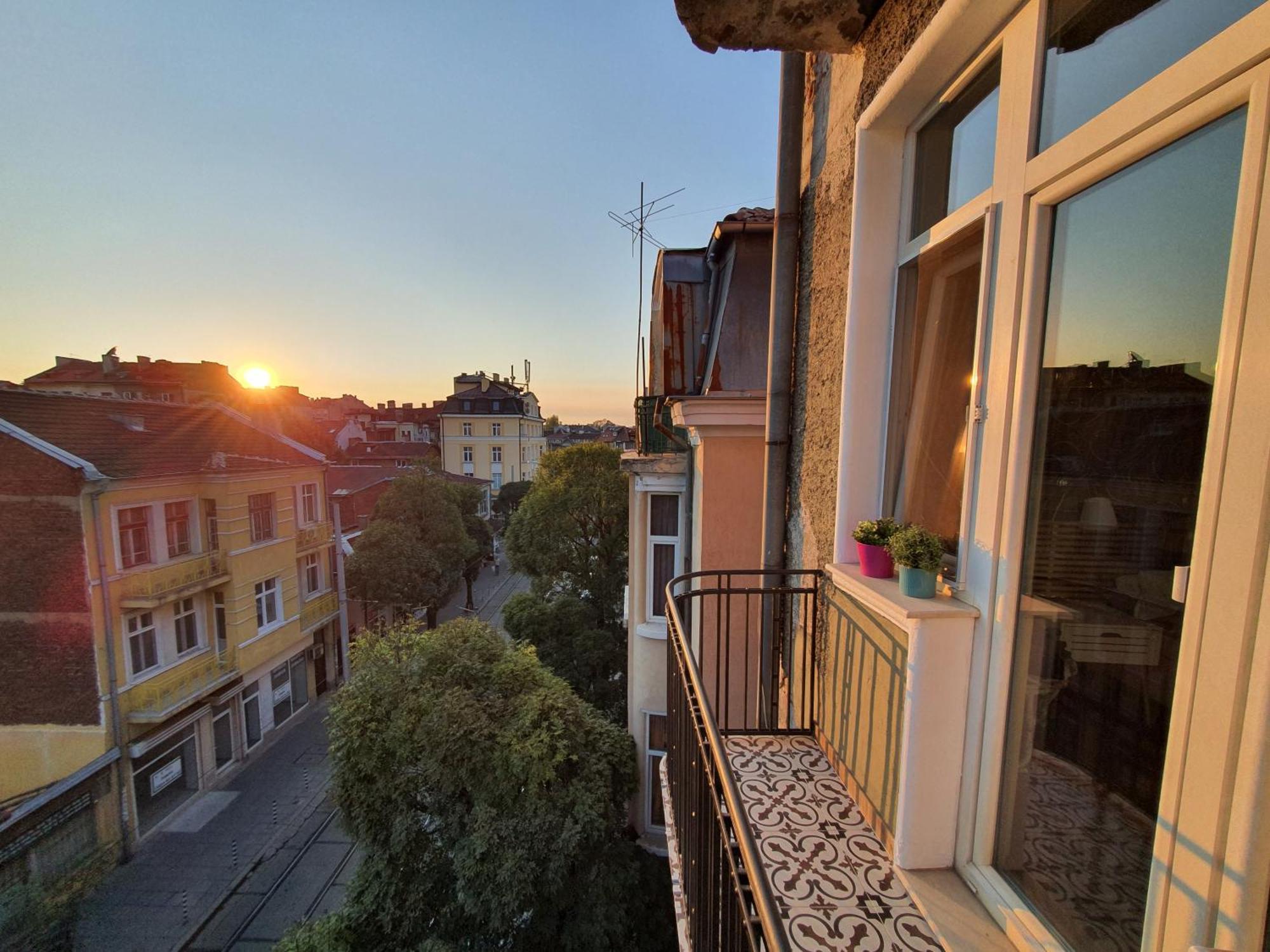 Apartment Memoir By Sofiaspot - Central, Metro To Airport Exterior foto